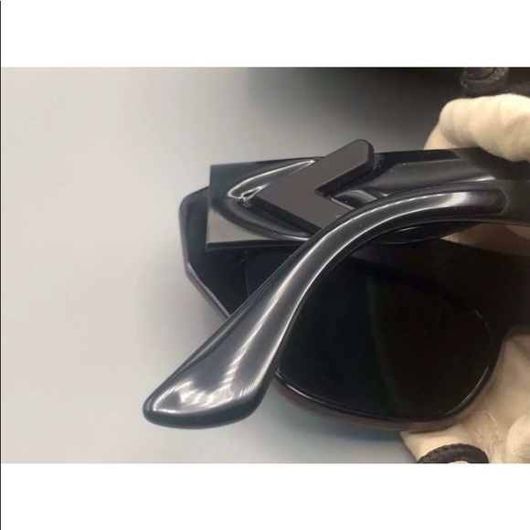 Authentic Louis Vuitton Acetate Z0834W Multicolor Sunglasses EXCELLENT - Picture 9 of 10